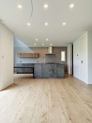 生活動線を考えた箱型の家